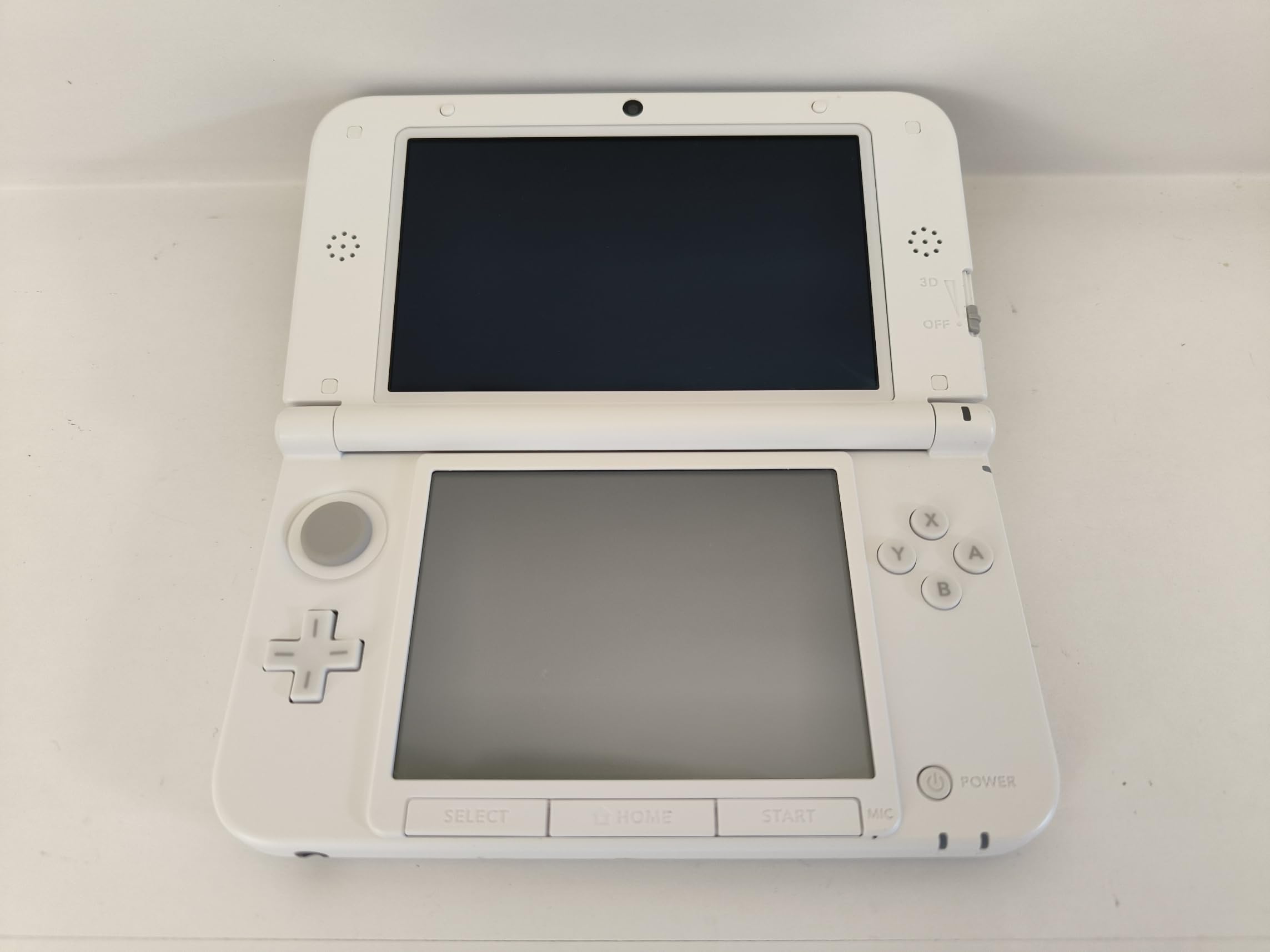 ニンテンドー3DS LL 真・女神転生4限定モデル